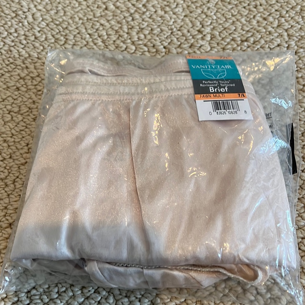 Vanity Fair Fawn Briefs 3 pack 7/L